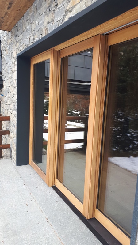 Serramento moderno mordenzato, Courmayeur — foto 6
