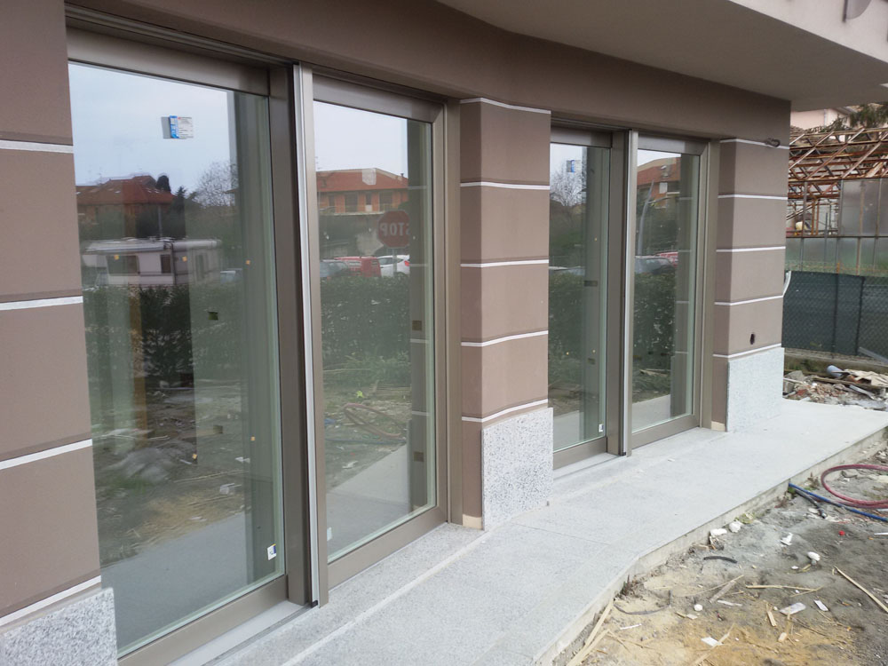 Serramento moderno legno alluminio, San Bartolomeo al Mare — foto 1
