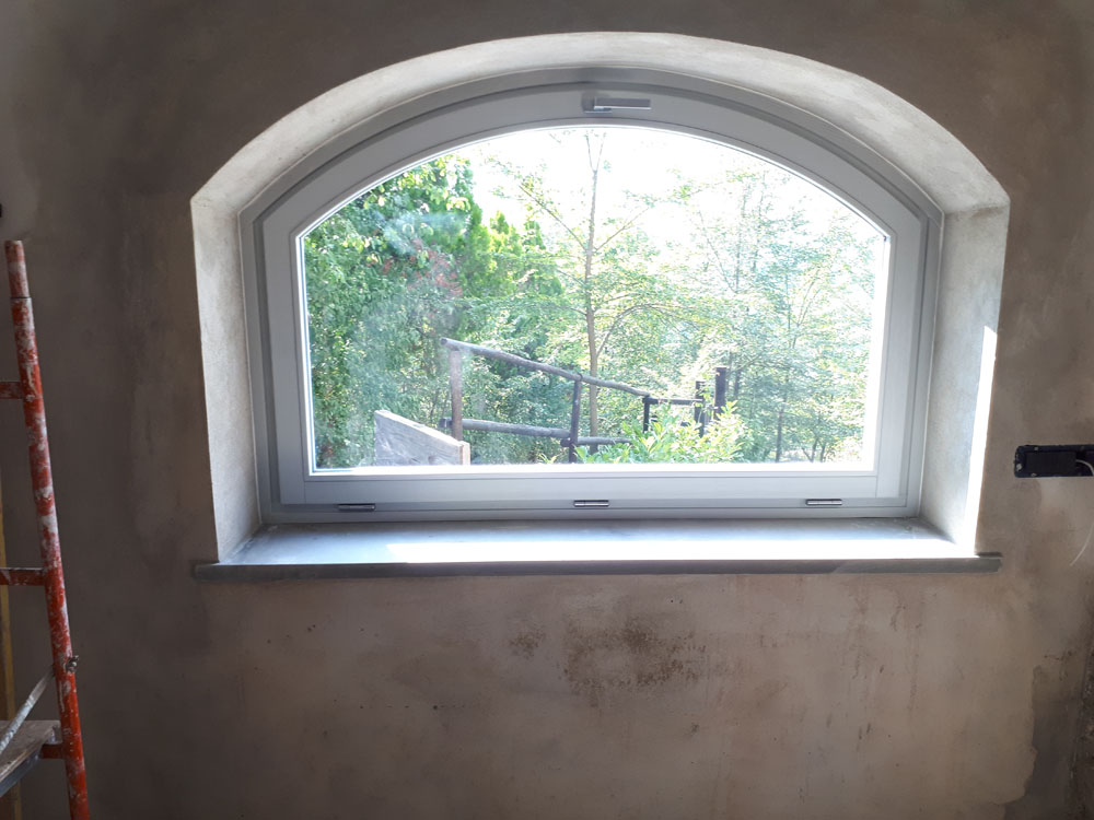 Serramento moderno laccato, Asti — foto 2